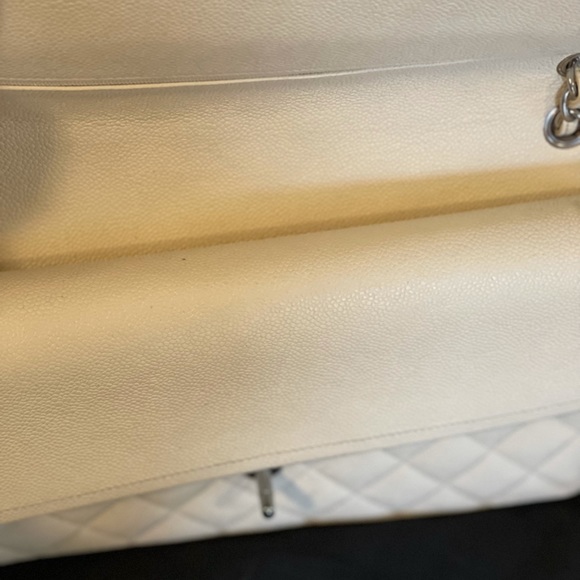 Chanel double flap jumbo caviar leather bag - Picture 6 of 9